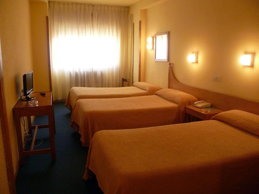 Hotel Pradas Jaca Eksteriør bilde